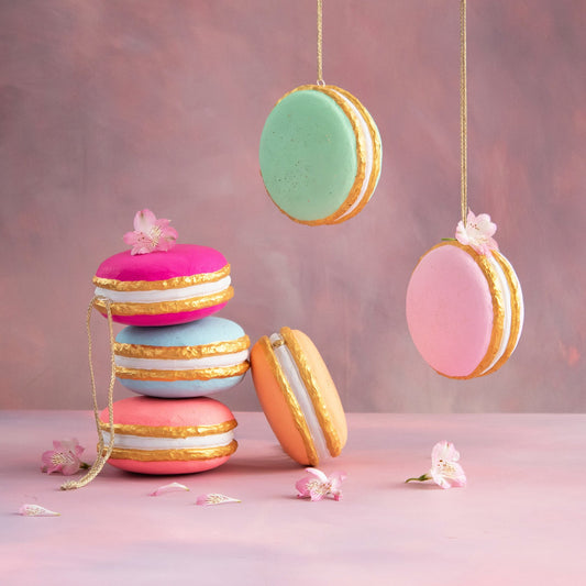 Macaroon Display Small 7"