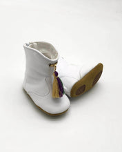 Load image into Gallery viewer, Mardi Gras Boots with Tassel